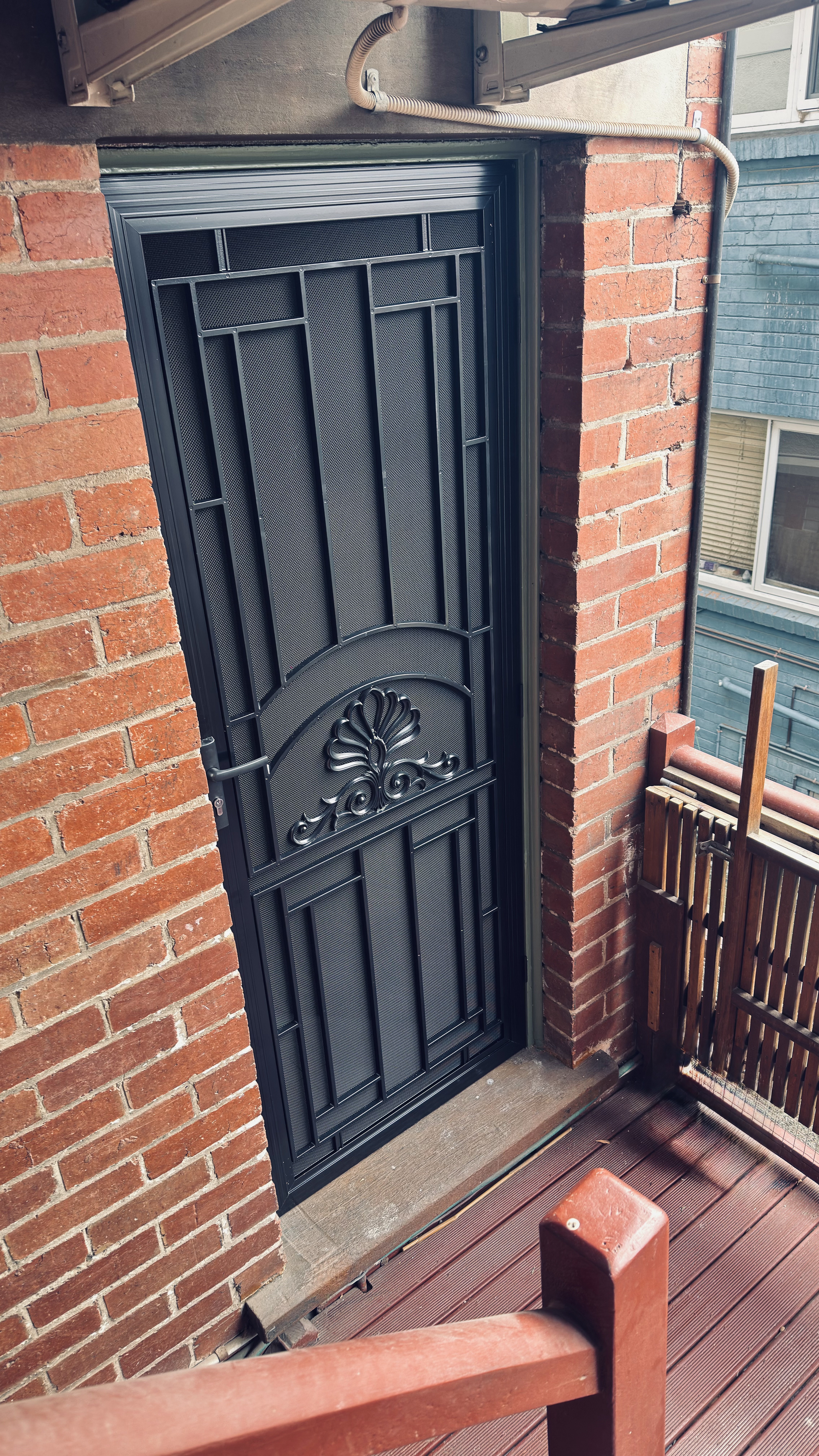 Welcome to South East Peninsula Flyscreens and Doors