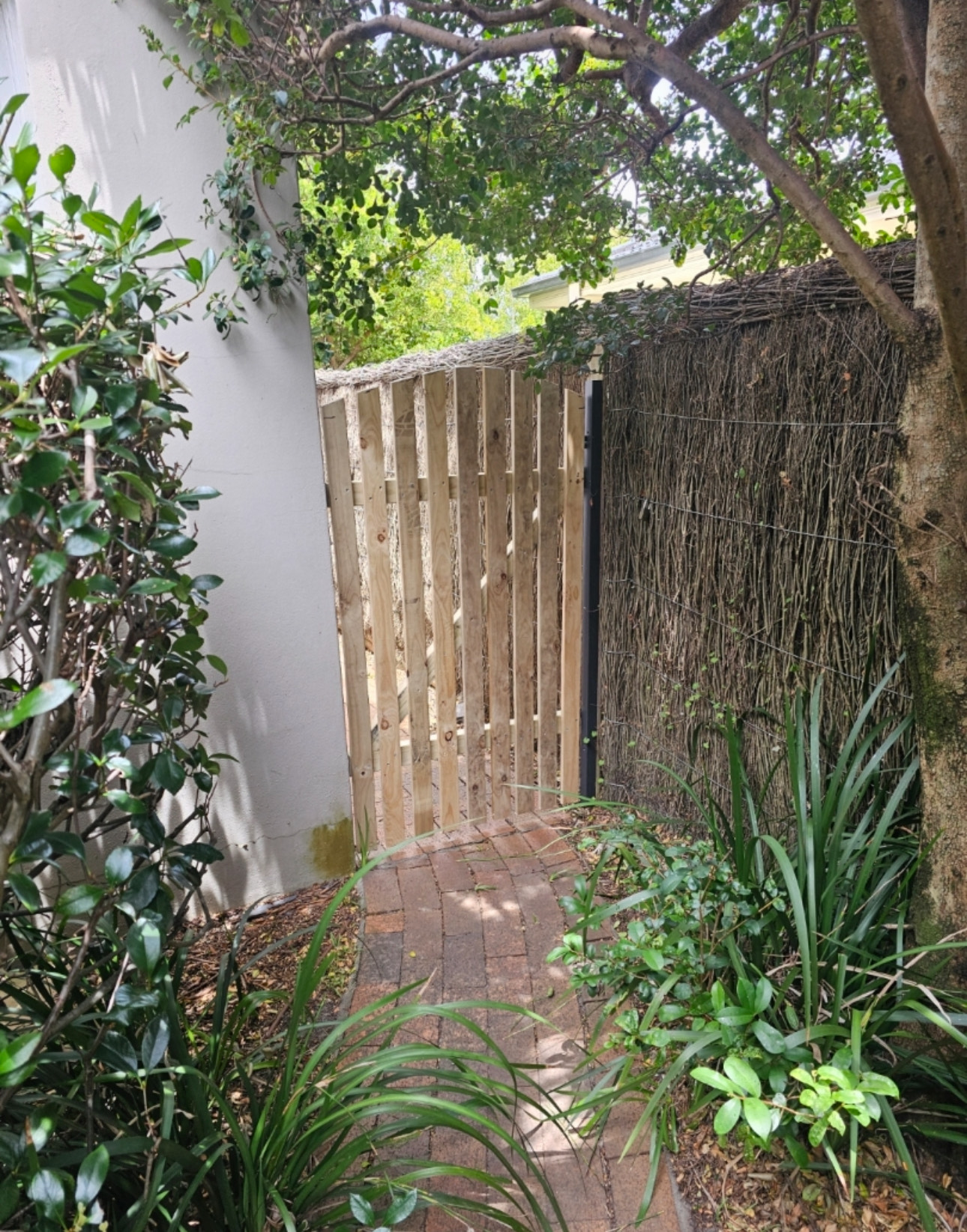 Pool Gates Installation Sydney
