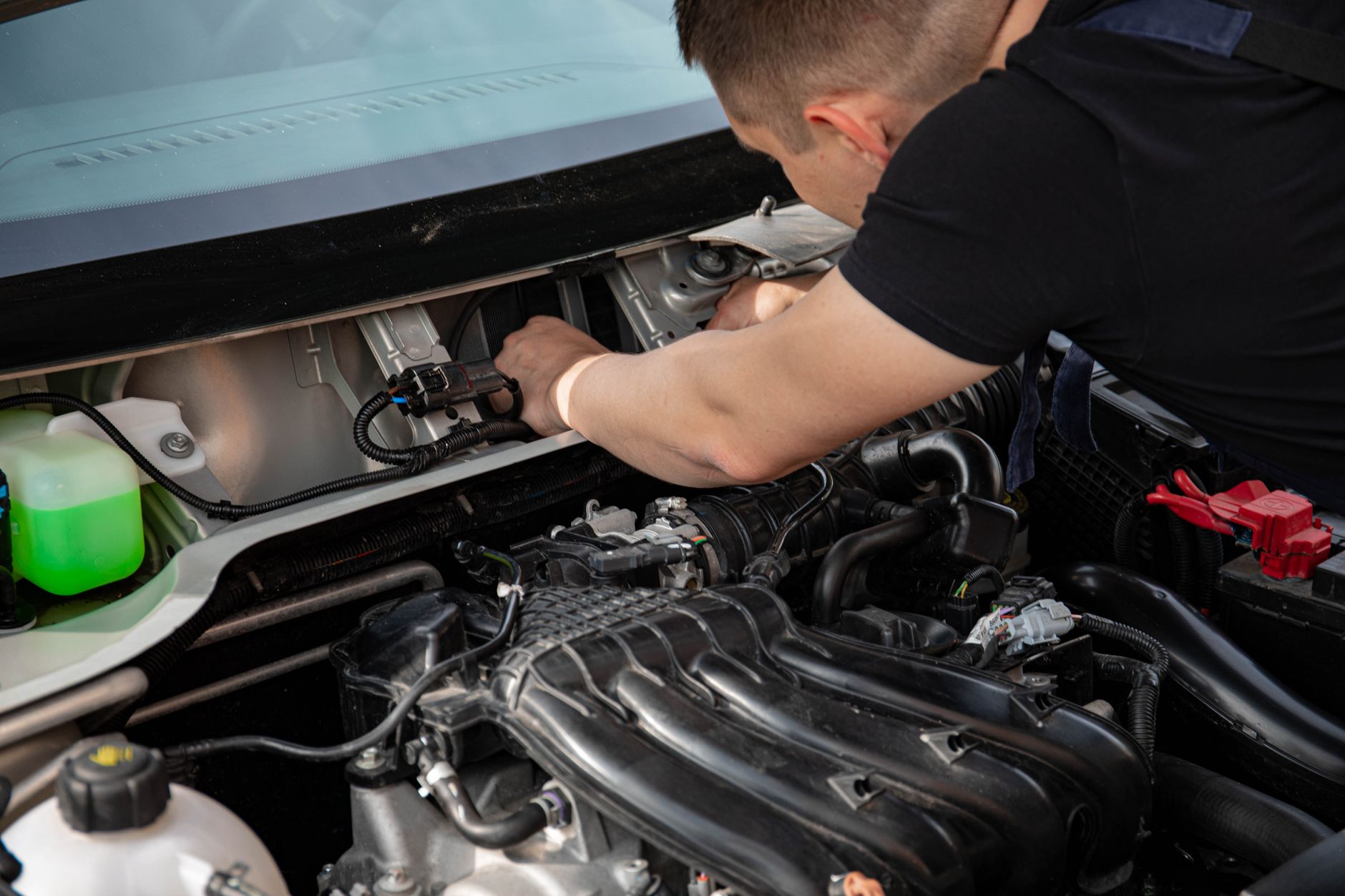 Logbook Servicing & Warranty Repairs
