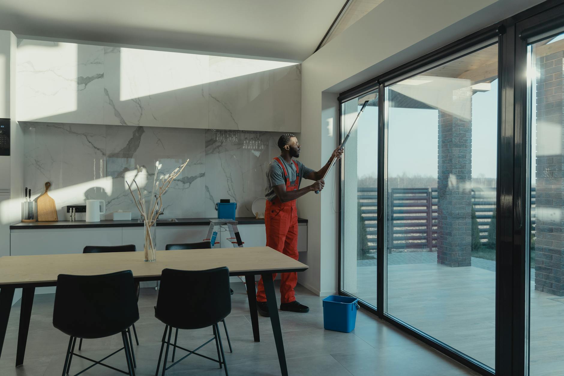 Window and Glass Cleaning Service